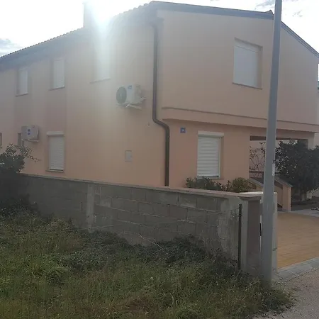 14389b Apartamento *